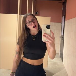 Meet your Posher, Gabrielle